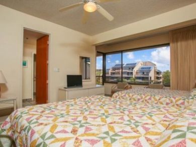 Charming Condo Vacation Rental on Lahaina Maui.
