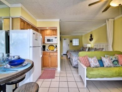 Clearwater Condo Vacation Rental Sleeps Four Guests.