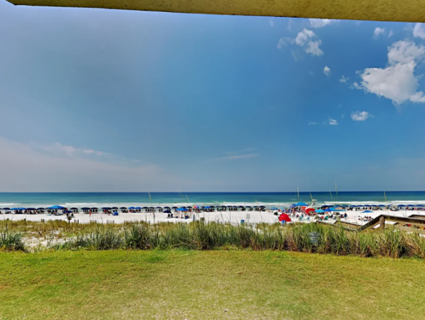 Charming 2 Bedroom Vacation Condo in Destin Full Ocean Views