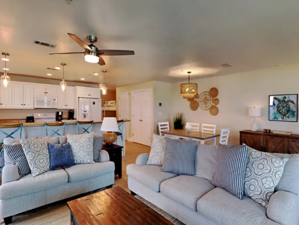 Charming 2 Bedroom Vacation Condo in Destin Full Ocean Views