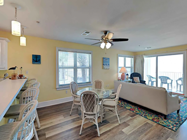 Lovely 3 Bedroom Vacation Getaway with Full Ocean Views