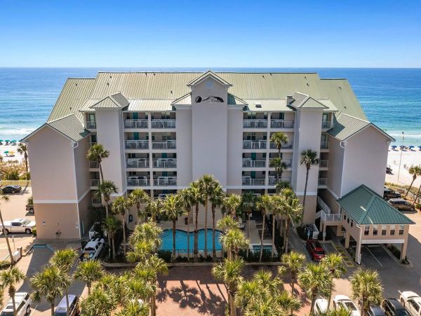 Destin Vacation Rental with Gulf Views & Pool Access
