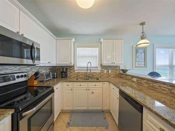 Destin Vacation Rental with Gulf Views & Pool Access