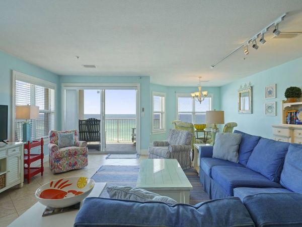 Destin Vacation Rental with Gulf Views & Pool Access