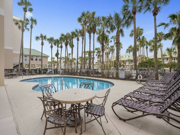 Destin Vacation Rental with Gulf Views & Pool Access