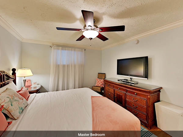 Gulffront 2 plus loft villa  Near Destin commons