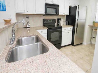 Miramar Beach Vacation Condo Sleeps Six Guests