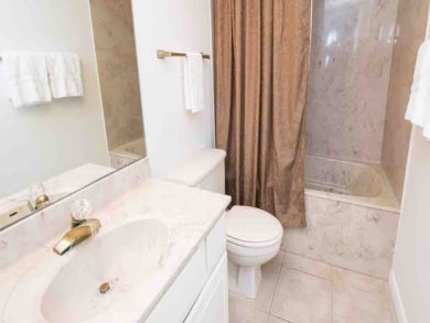 Miramar Beach Vacation Condo Sleeps Six Guests