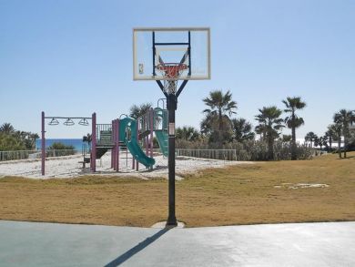 Miramar Beach Vacation Condo Sleeps Six Guests