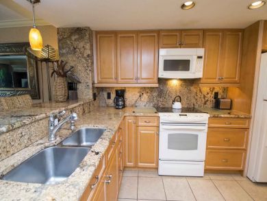 Two Bedroom Beachfront Vacation Condo Rental Sleeps Seven