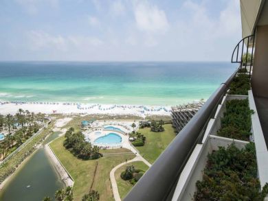 Two Bedroom Beachfront Vacation Condo Rental Sleeps Seven