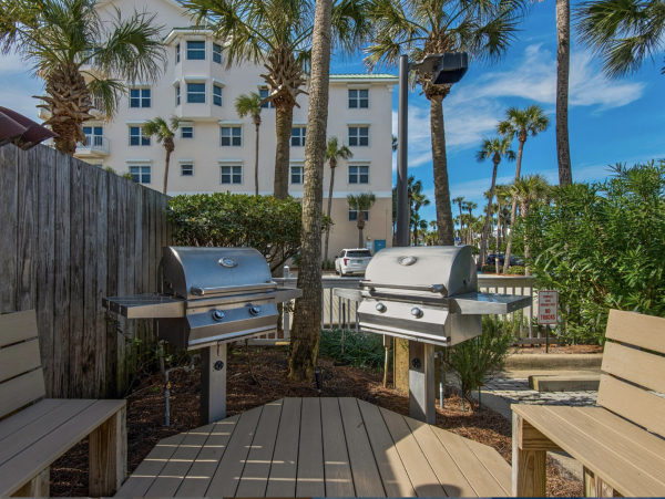 Oceanfront Vacation Condo in Destin 6 Guests