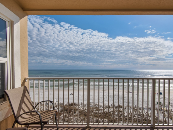 Oceanfront Vacation Condo in Destin 6 Guests