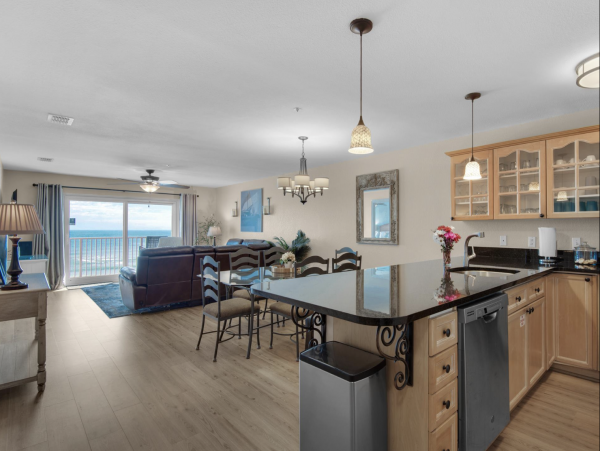 Oceanfront Vacation Condo in Destin 6 Guests