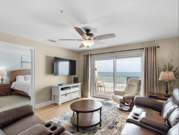 Oceanfront Vacation Condo in Destin 6 Guests