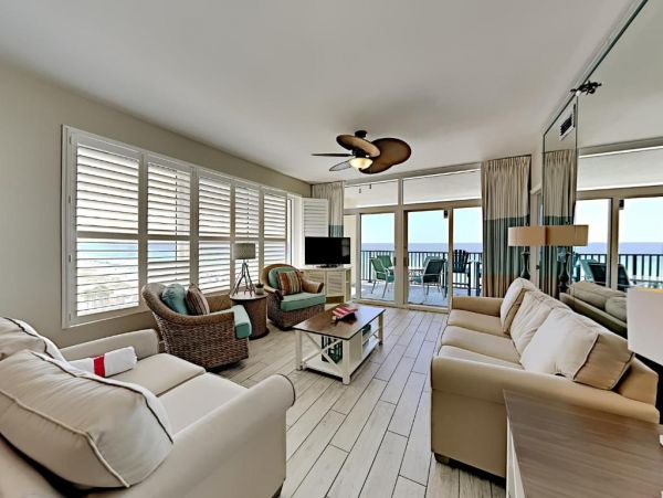 Destin Condo with Gulf Views, Great Amenities, Pool, Tennis Courts & Game Room
