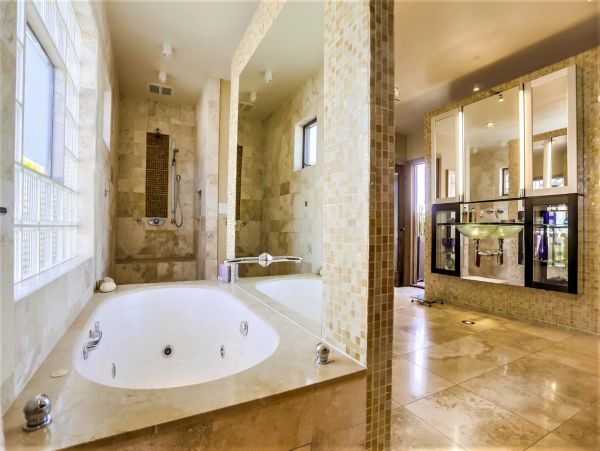 La Jolla Luxury Vacation Home, Three Bedrooms Sleeps 8