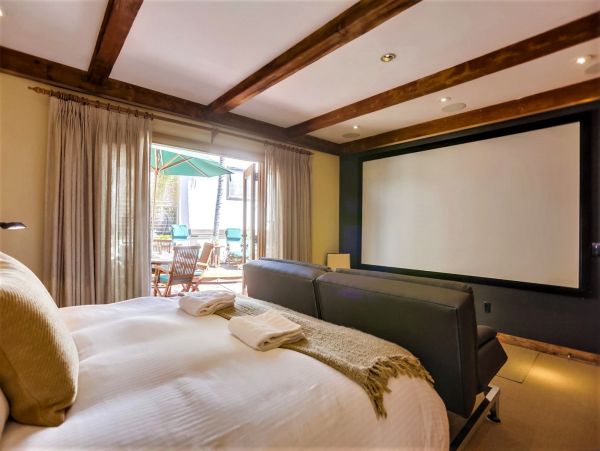 La Jolla Luxury Vacation Home, Three Bedrooms Sleeps 8