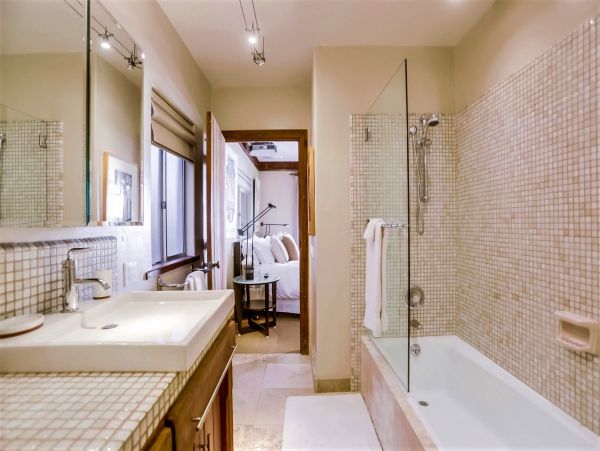 La Jolla Luxury Vacation Home, Three Bedrooms Sleeps 8