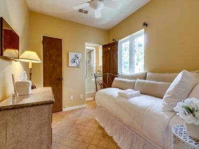 La Jolla Luxury 4 Bedroom Vacation Home Short Walk to Beach