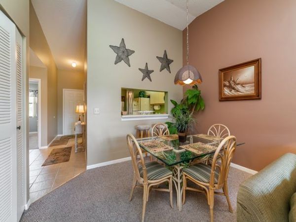 Lake View Two Bedroom Vacation Condo in Bradenton