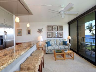 Luxury Kihei Vacation Condo Rental One Bedroom Sleeps Four