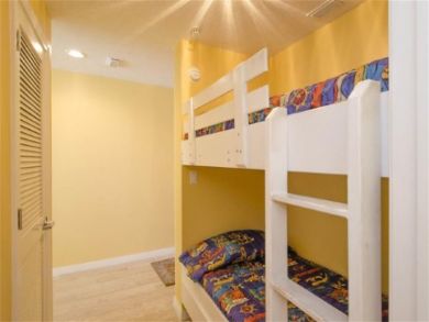 Luxury Destin Vacation Condo Rental Sleeps Six Guests