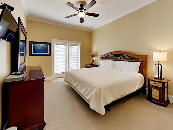 Beach 5 Bedroom Vacation Cottage Sleeps 14