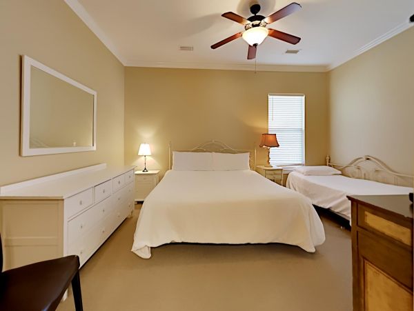 Beach 5 Bedroom Vacation Cottage Sleeps 14