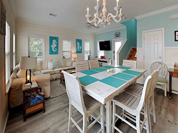 Charming Vacation Home in Destin Close to the Beach