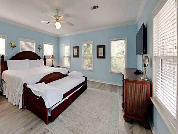 Charming Vacation Home in Destin Close to the Beach