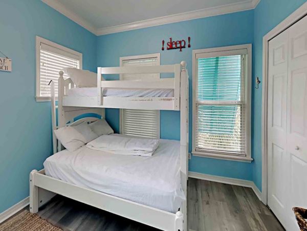Charming Vacation Home in Destin Close to the Beach