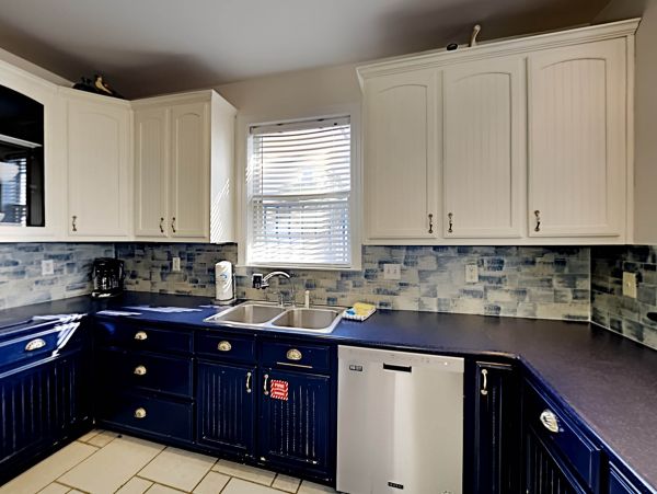 Vacation Rental Condo with Pool & Tennis Court 20 Guests