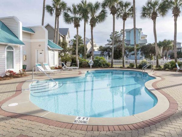 Charming Vacation Home in Destin 12 Guests