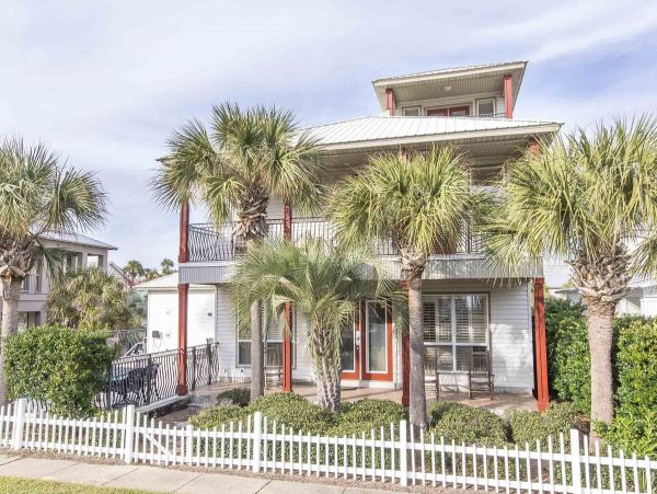Charming Vacation Home in Destin 12 Guests