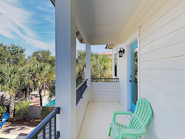 Six Bedroom Walk to Beach Vacation Home in Destin