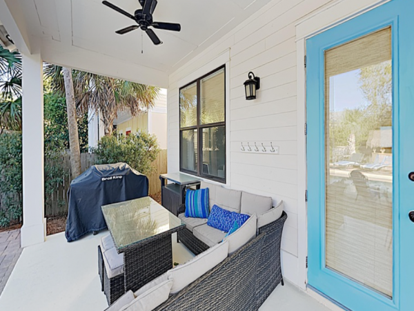 Six Bedroom Walk to Beach Vacation Home in Destin