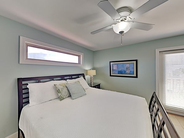 Beach Vacation Home in Destin 15 Guests