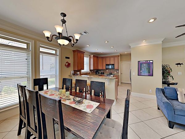 Beach Vacation Home in Destin 15 Guests