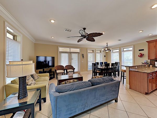 Beach Vacation Home in Destin 15 Guests