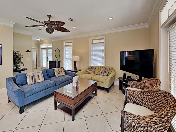 Beach Vacation Home in Destin 15 Guests