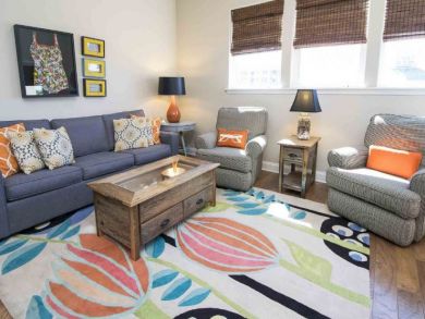 Updated 3 Bedroom Condo Across the Street to the Beach