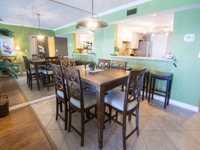 Value Destin Vacation Beach Condo Sleeps Eight Gulf Views
