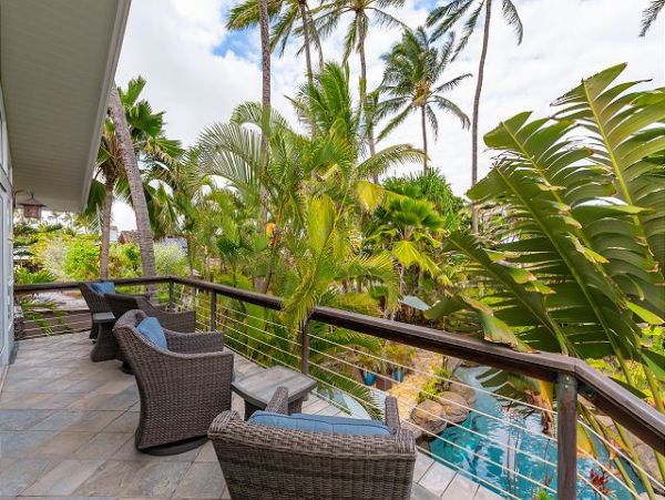Upscale Six Bedroom Home Rental on Kailua. Call Agent Today.
