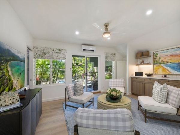 Upscale Six Bedroom Home Rental on Kailua. Call Agent Today.