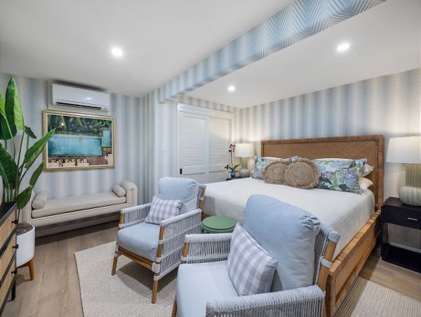 Upscale Six Bedroom Home Rental on Kailua. Call Agent Today.