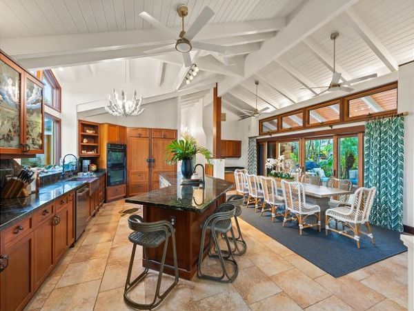Upscale Six Bedroom Home Rental on Kailua. Call Agent Today.