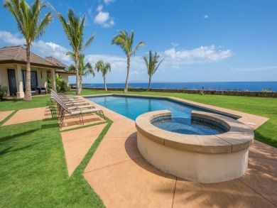 Lahaina Luxury  Sleeps Fourteen