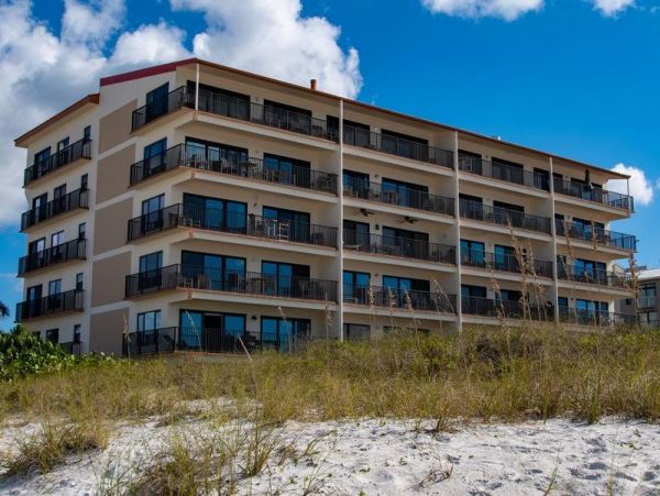Clearwater Vacation Condo Rental Sleeps Ten Guests