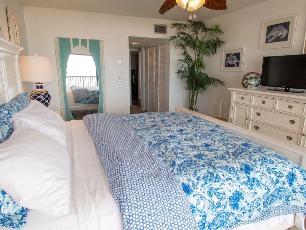 Clearwater Vacation Condo Rental Sleeps Ten Guests